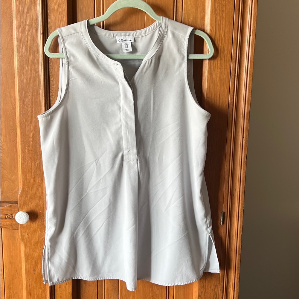 MATTESAN Sleeveless Light Gray Blouse